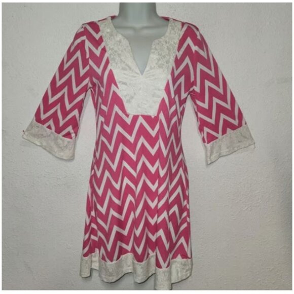 Hot Mama ***Pretty Dress with lace, Pink and white, in size small. - Picture 1 of 12